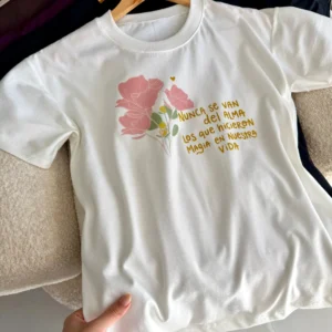 Remera MAGIA EN NUESTRA VIDA 💐